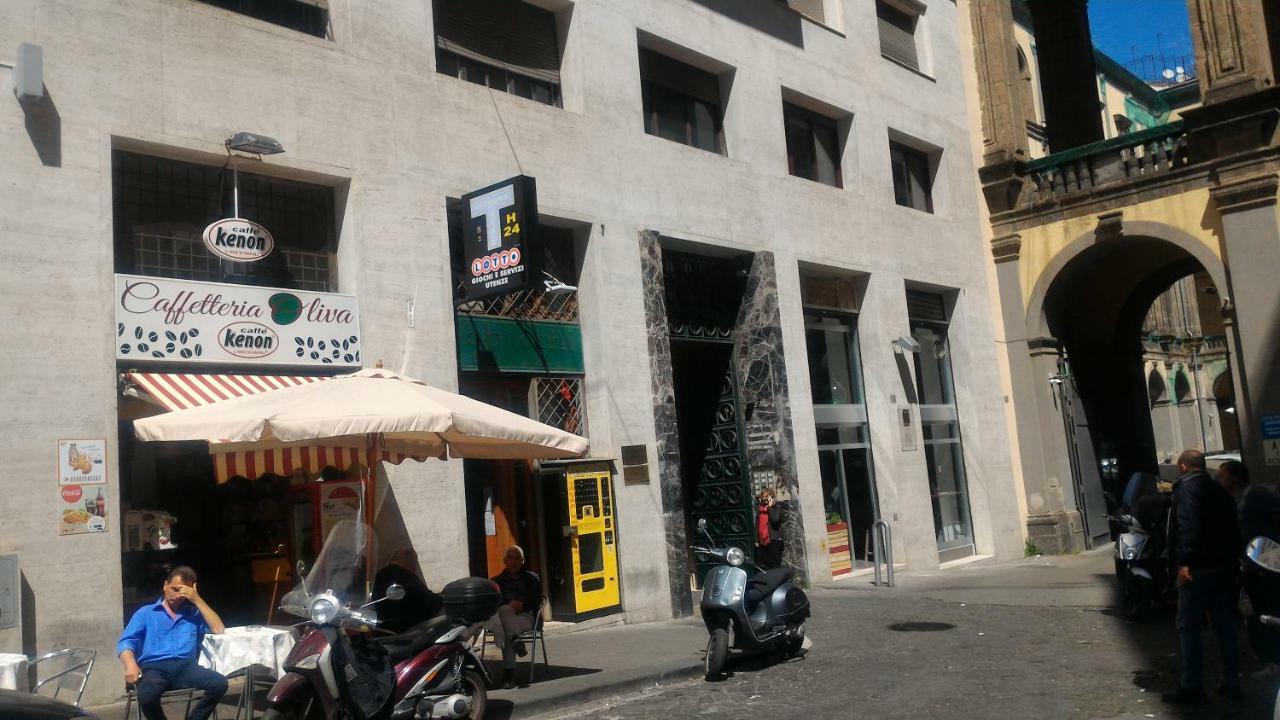 Mini Appartamento Al Chiostro Neapol Exteriér fotografie